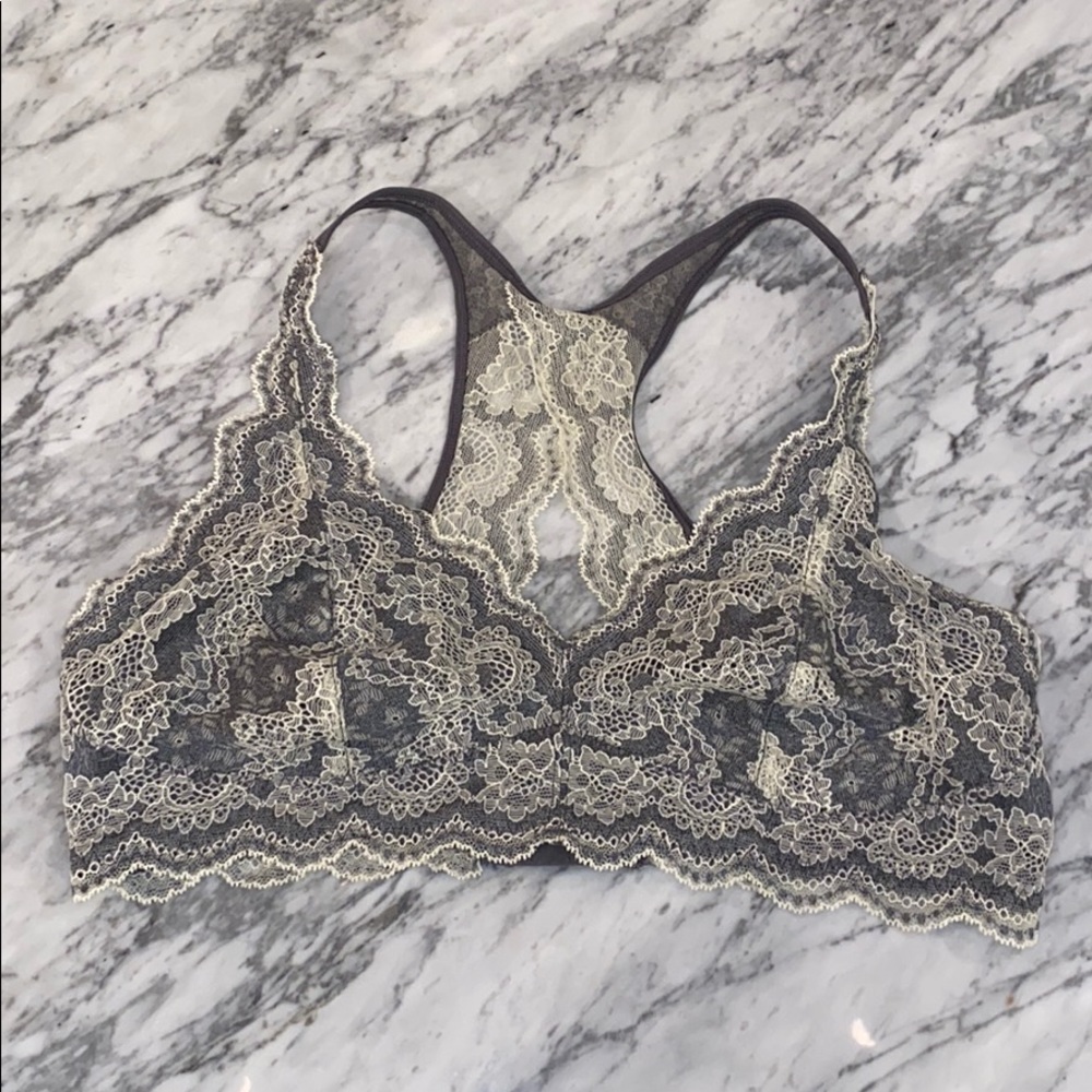 Felina Lacey Bralette - Picture 3 of 17